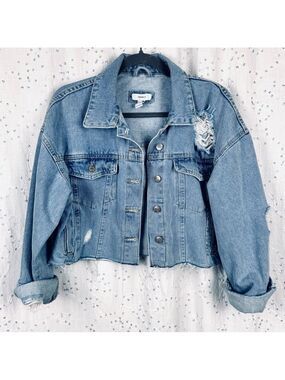 Forever 21 Distressed Cropped Denim Jacket – Size Medium